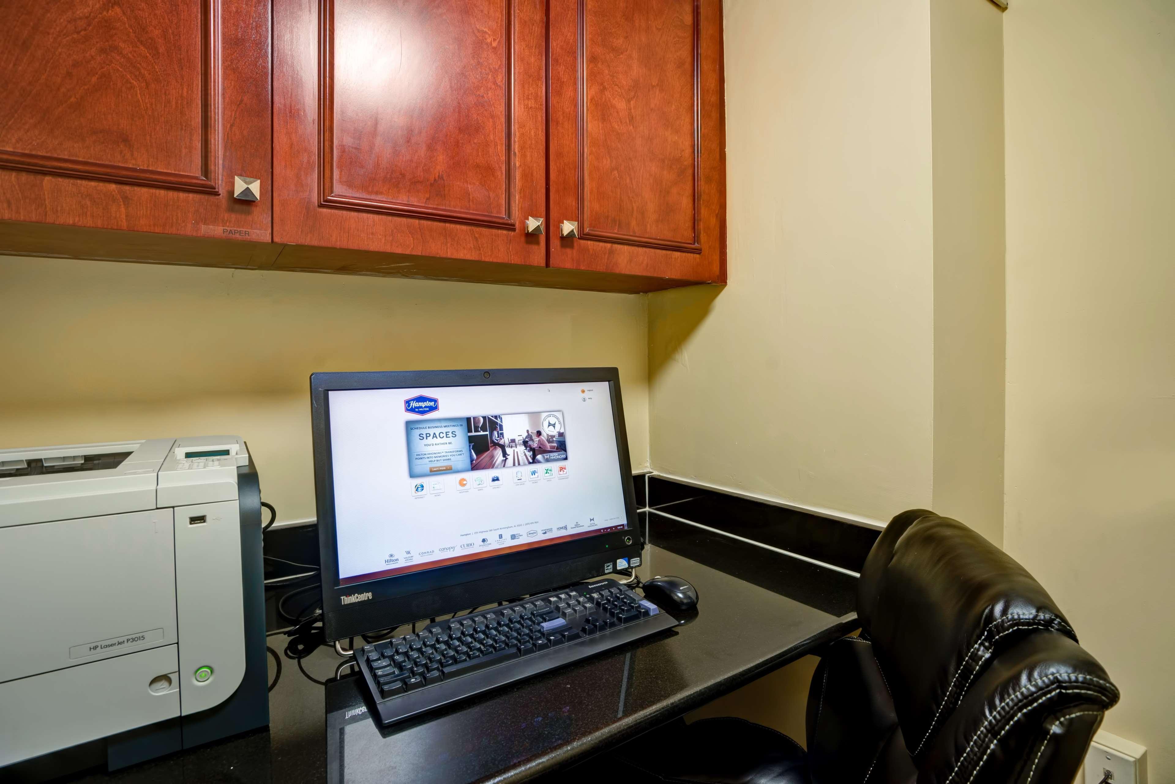 Hampton Inn Birmingham/Mountain Brook Екстер'єр фото