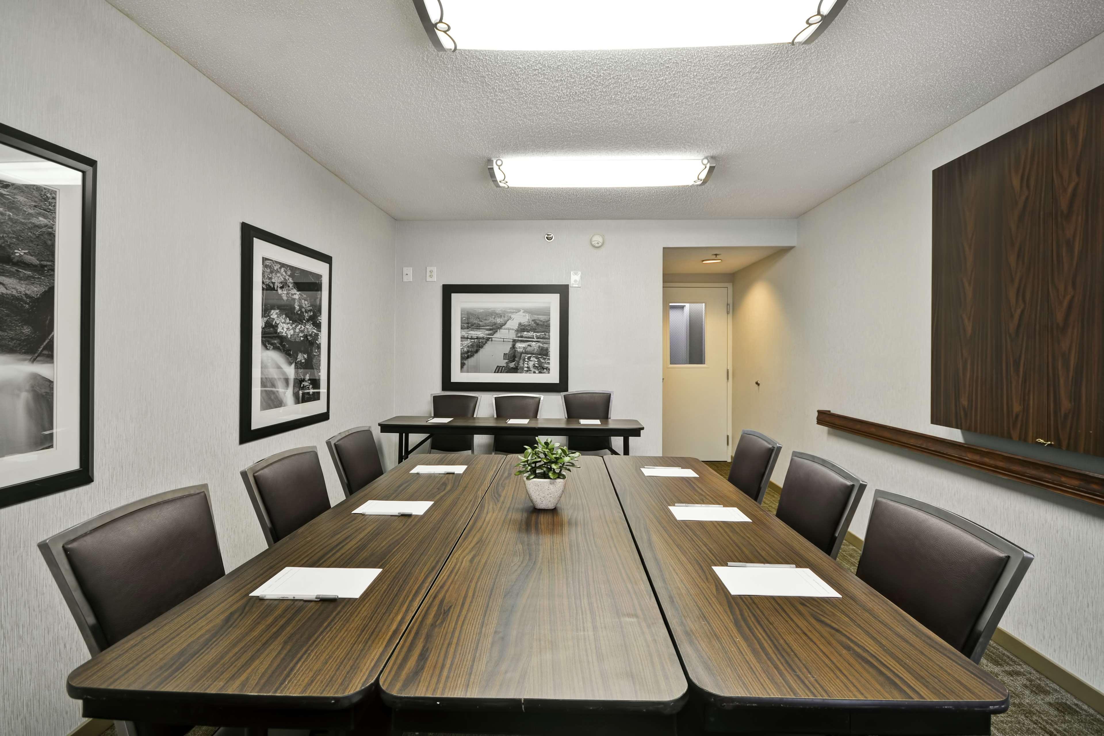 Hampton Inn Birmingham/Mountain Brook Екстер'єр фото