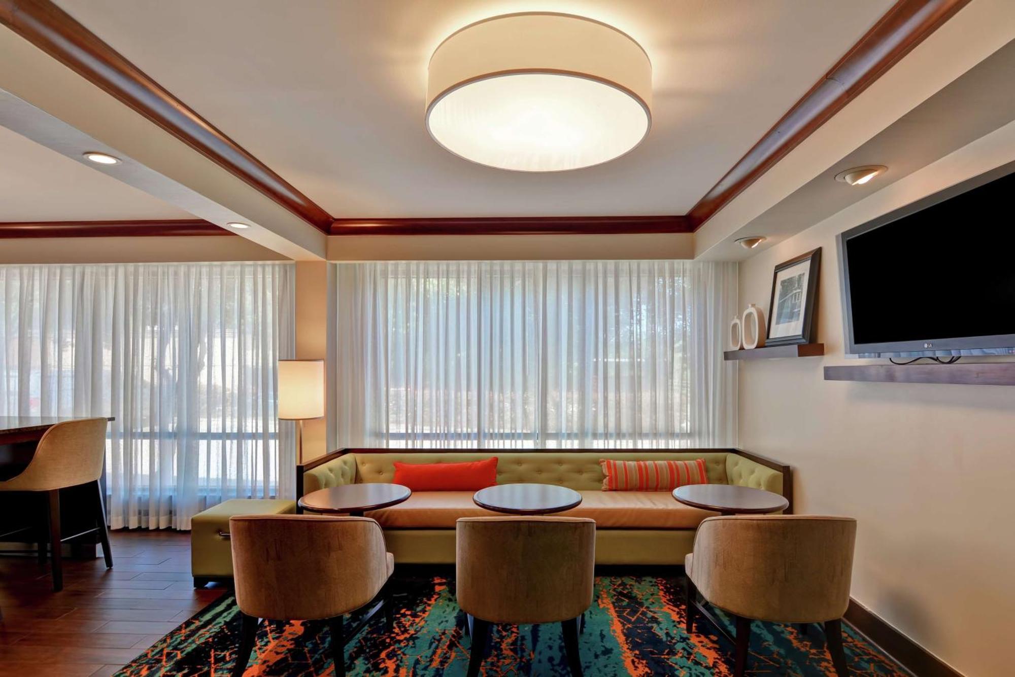 Hampton Inn Birmingham/Mountain Brook Екстер'єр фото