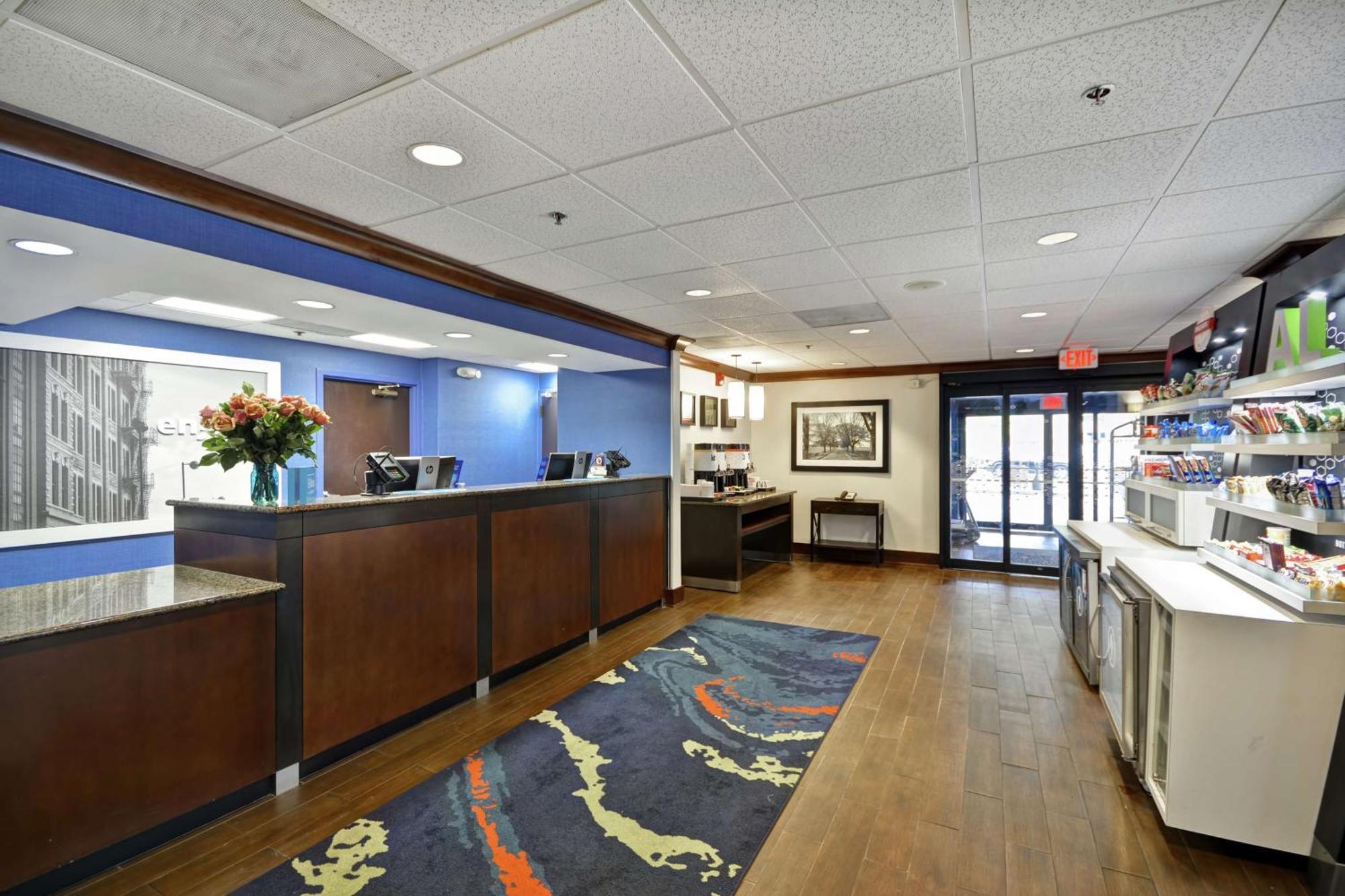 Hampton Inn Birmingham/Mountain Brook Екстер'єр фото