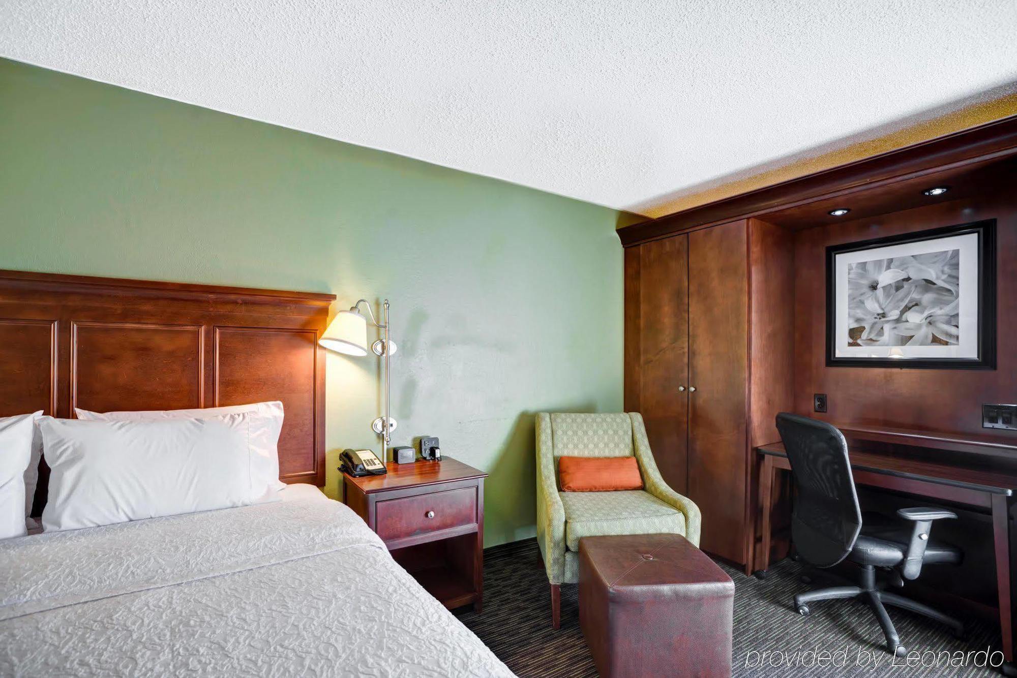 Hampton Inn Birmingham/Mountain Brook Екстер'єр фото